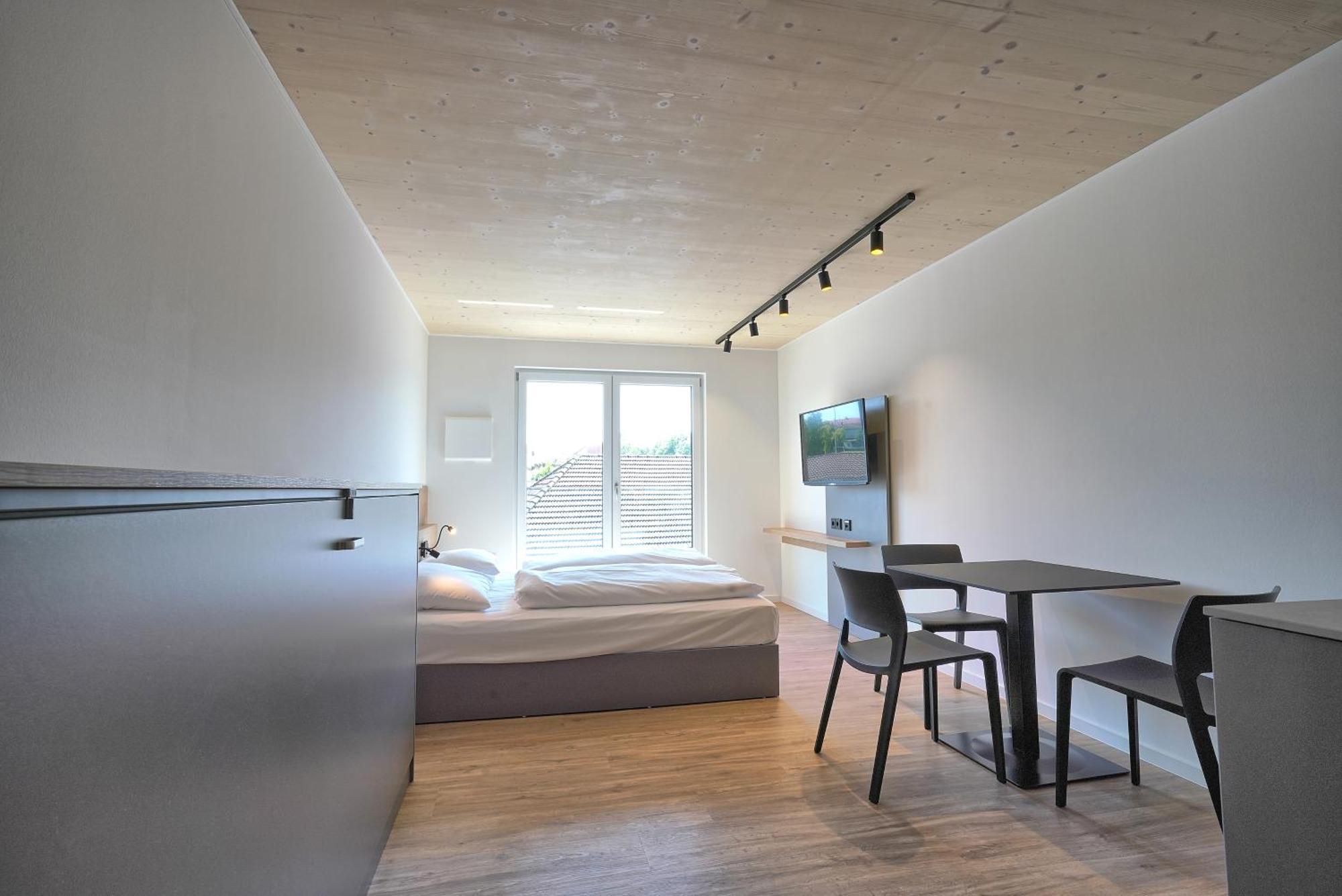 Aparthotel Timber One Boardinghouse Dorfen Exterior foto