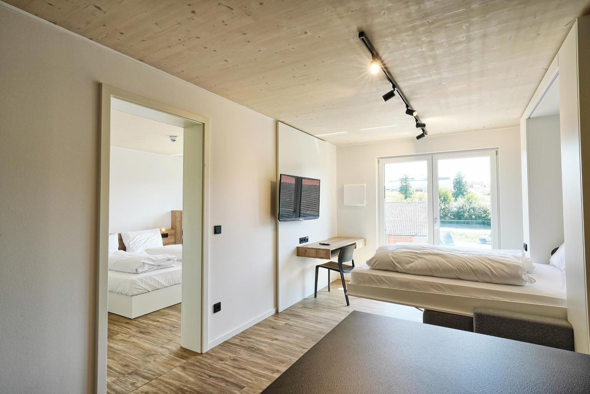 Aparthotel Timber One Boardinghouse Dorfen Exterior foto